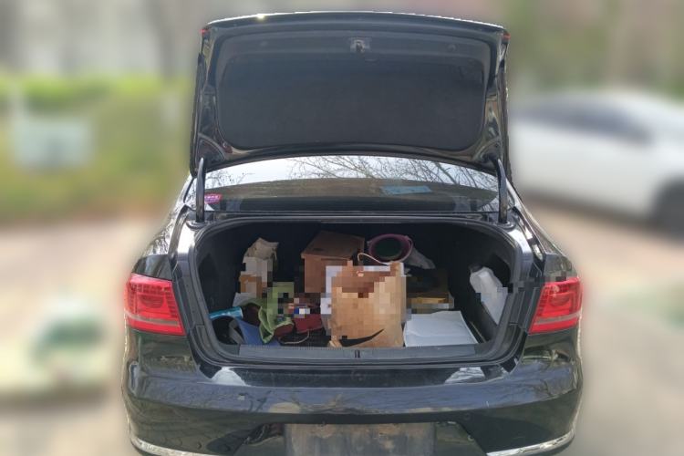 Used Volkswagen Magotan 2012 Revised 1.8TSI Luxury Version Trunk