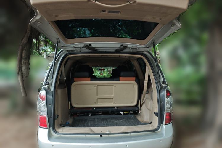 Used Buick GL8 2011 2.4L CT Comfort Edition
