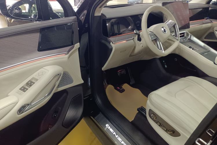 Used Denza N9 2025 Prestige Version
