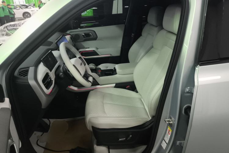 Used Formula Leopard Titanium 3 2025 501 km All-Wheel Drive Intelligent Driving Max Edition Left Front Seat