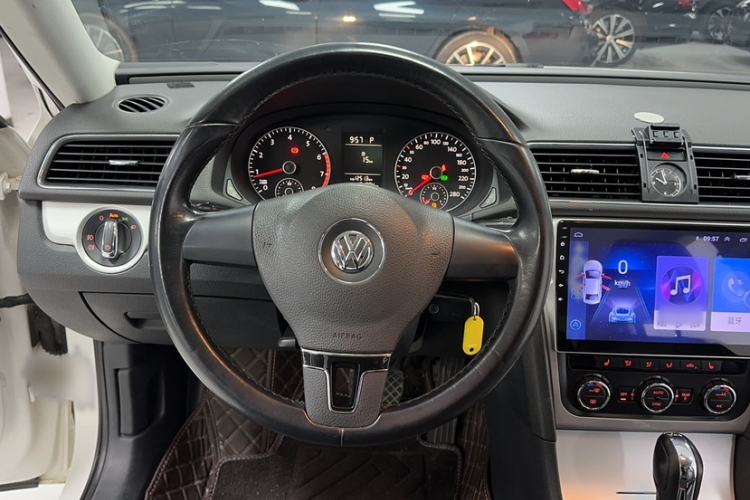 Used Volkswagen Passat 2014 1.8TSI DSG Prestige Navigation Edition