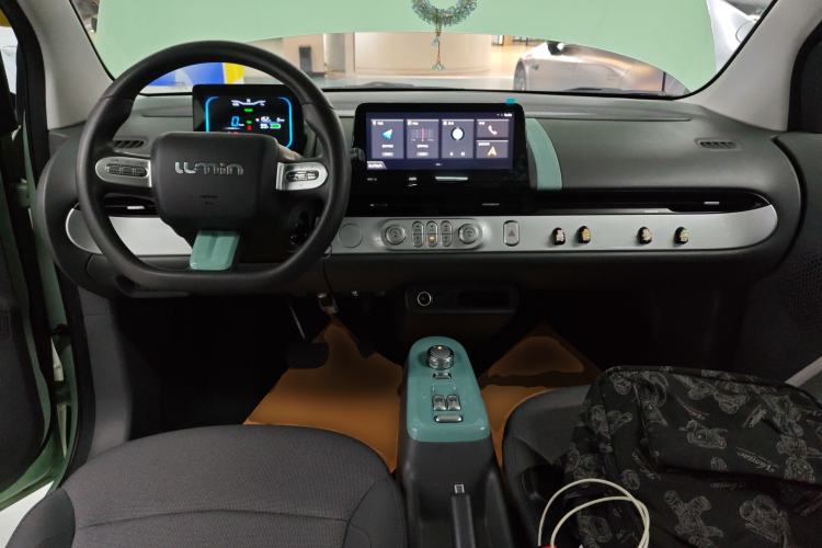 Used CHANGAN NEVO Lumin 2022 155 km – Refreshingly Sweet Edition Center Console