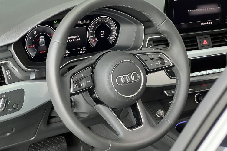 Used Audi A4L 2020 40 TFSI Luxury Dynamic Model
