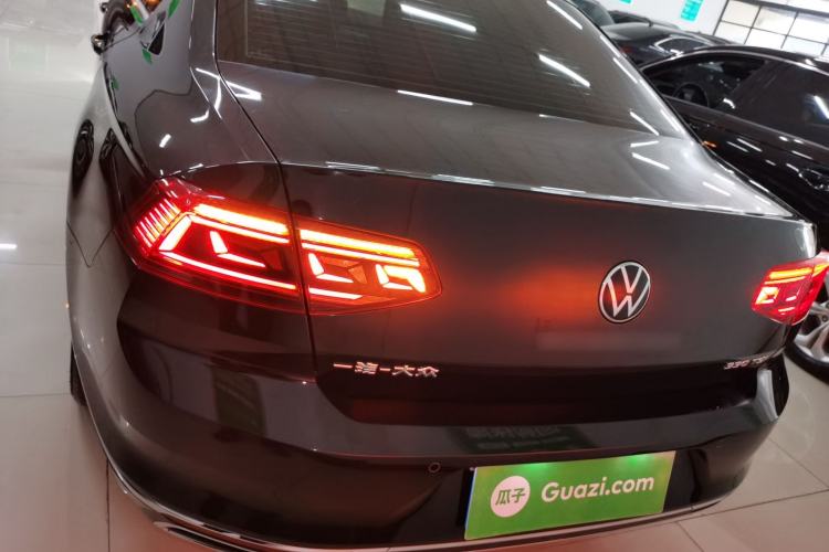 Used Volkswagen Magotan 2020 330TSI DSG Leading Model Rear