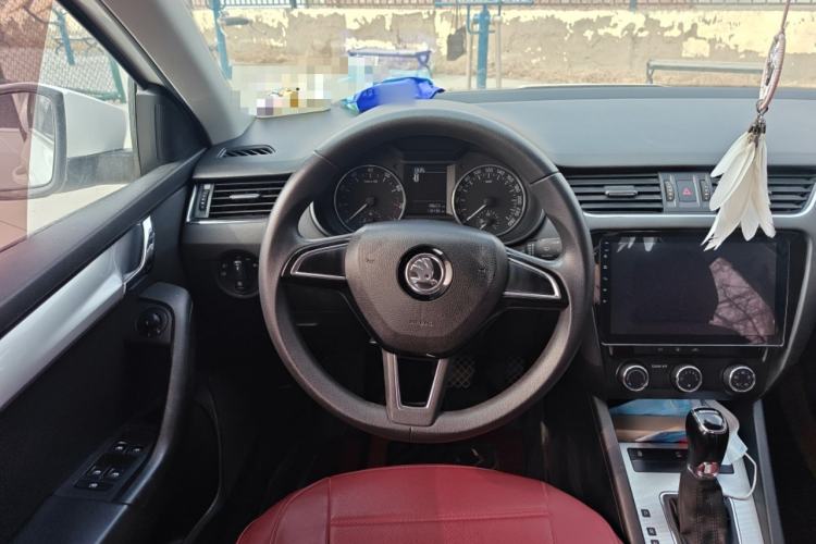 Used Skoda Octavia 2017 1.6L Automatic Chuanxing Edition
