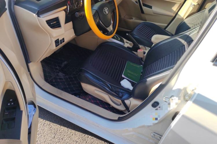 Used Toyota Corolla 2014 1.6L CVT GL-i Driver Seat