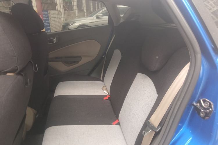 Used Ford Fiesta 2011 Hatchback 1.5L Manual Fashion Edition
