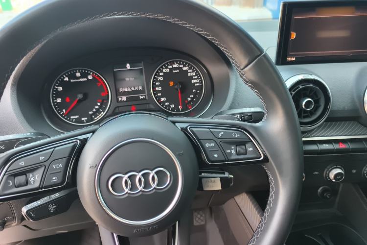 Used Audi Q2L 2022 35 TFSI Advanced Style Edition
