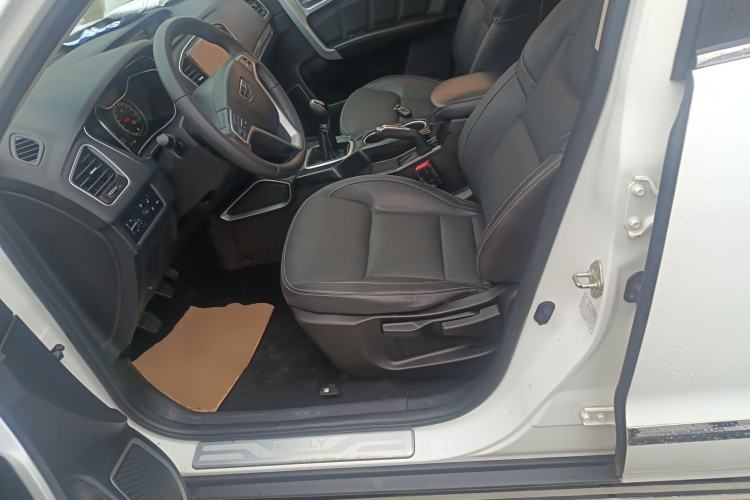 Used Geely Auto Vision X6 2016 1.8L Manual Luxury Model
