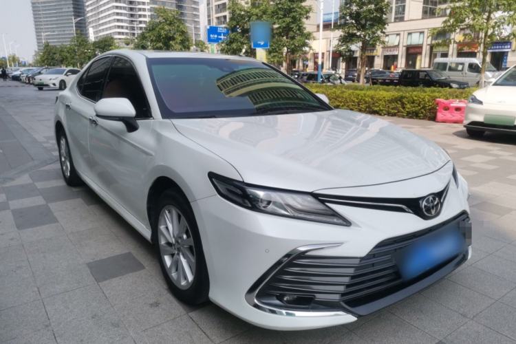 Used Toyota Camry 2021 2.0G Luxury Edition
