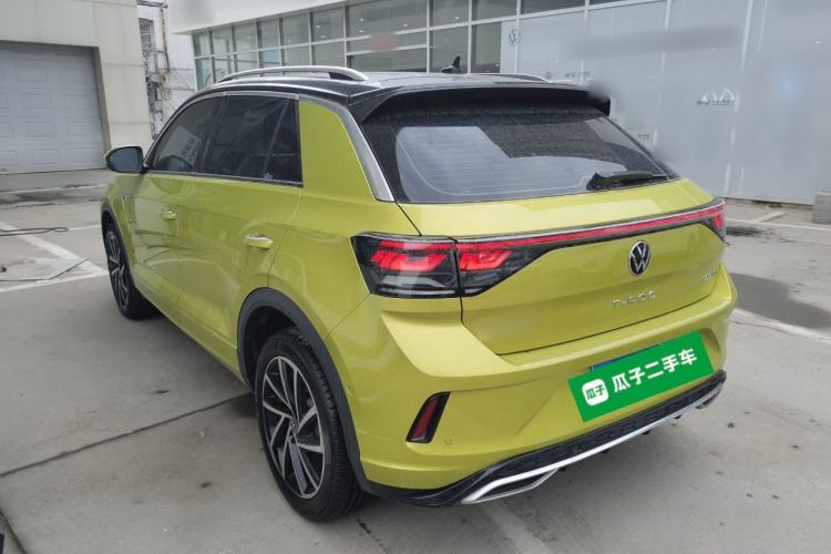 Used Volkswagen T-ROC 2023 300TSI DSG Two-Wheel Drive Starlight Edition
