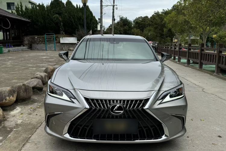 Used Lexus ES 2023 200 Excellence Edition