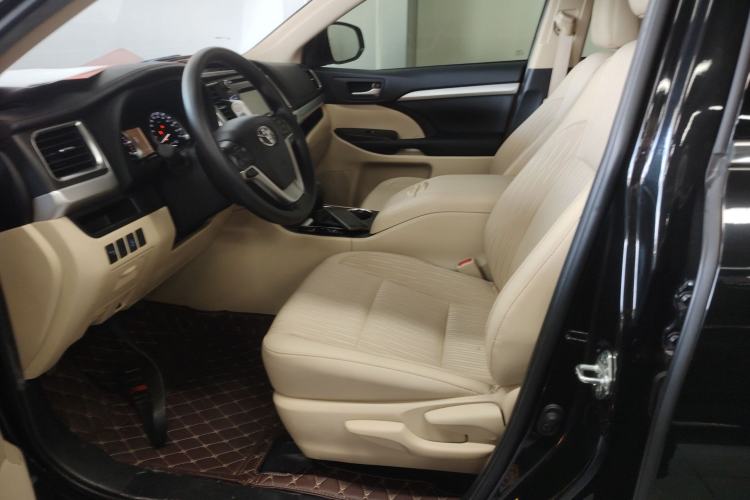 Used Toyota Highlander 2018 2.0T Two-Wheel Drive Elite Version 5 Seats China VI Standard
