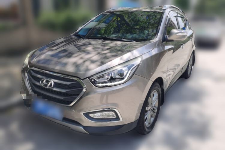 Hyundai ix35 2015 2.0L Automatic Two-Wheel Drive Leading Trim China V Standard usado