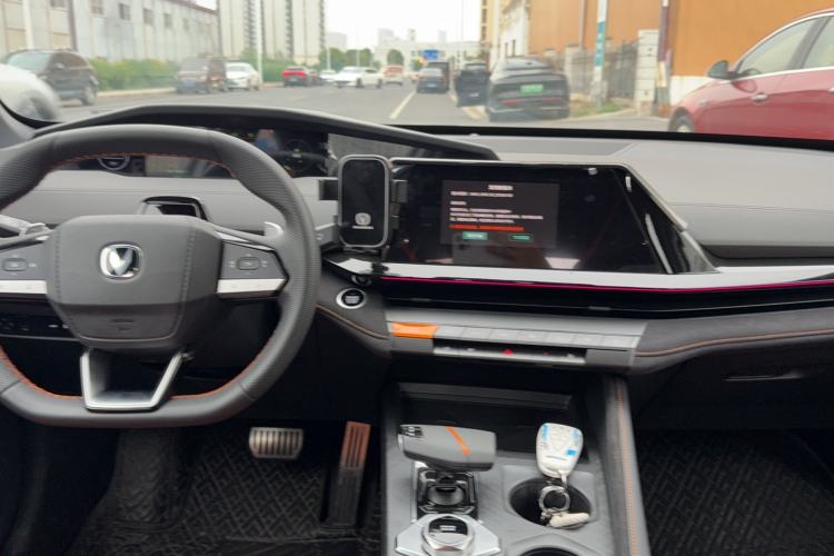 Used CHANGAN UNI-V 2024 1.5T Prestige Sport Edition Audio And AC Panel