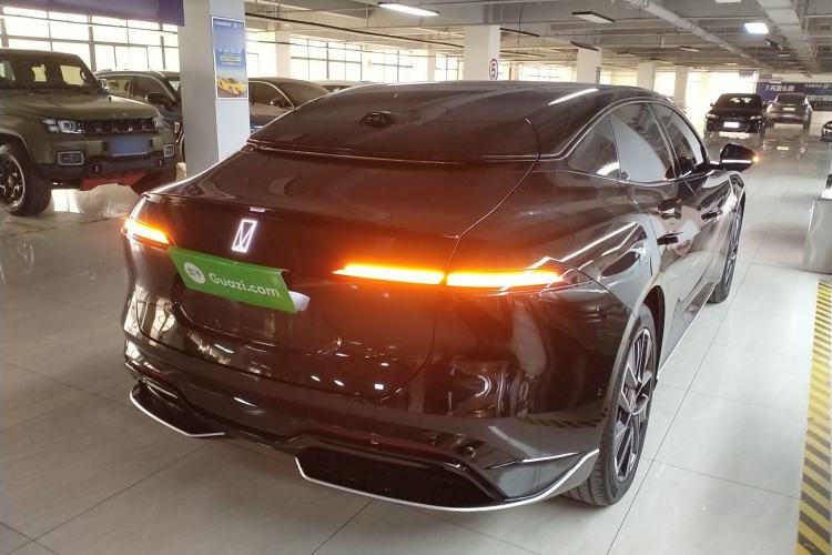 Used Avatr 06 2025 Max All-Electric Version Rear Right 45 Deg