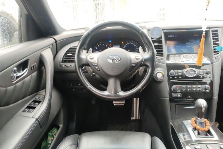 Used Infiniti QX70 2015 3.7L Shadow Edition Steering Wheel