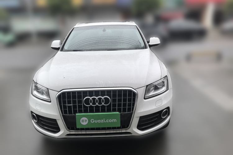 Used Audi Q5 2017 Plus 40 TFSI Ambition Model
