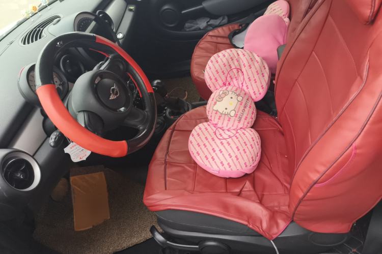 Used MINI 2011 1.6L ONE
