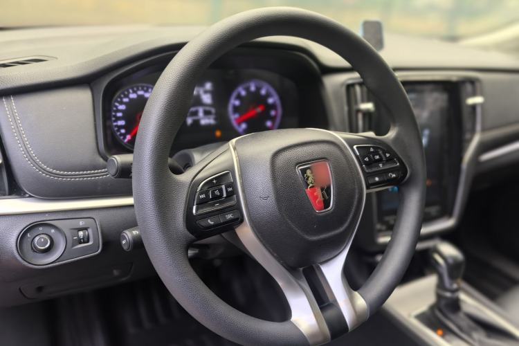 Used Roewe i6 2020 PLUS 1.6L CVT 4G Connected Glory Flagship Edition

