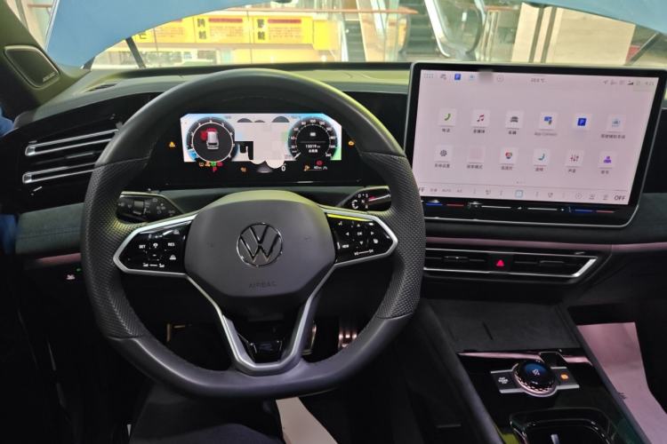 Used Volkswagen Tiguan L 2024 PRO 380TSI Four-Wheel Drive R-Line Prestige Edition
