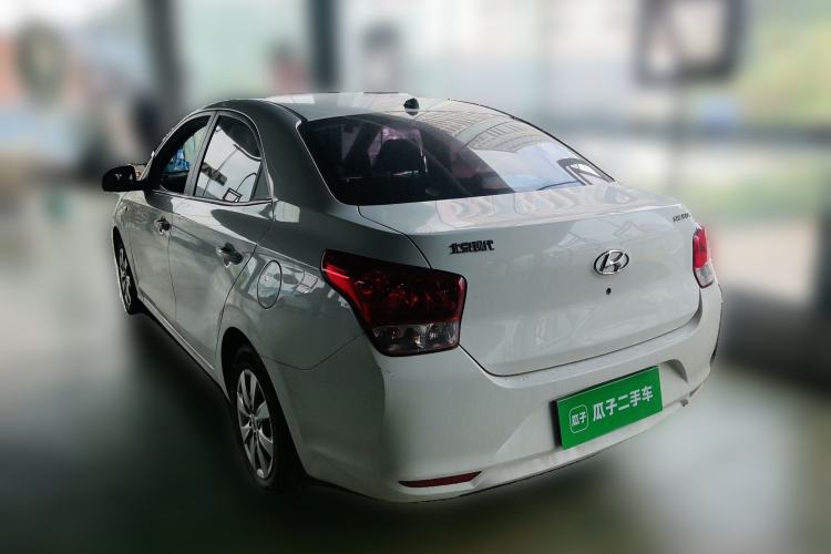 Used Hyundai Verna (older generation) 2020 1.4L Manual GL Refreshed Edition Rear Left 45 Deg