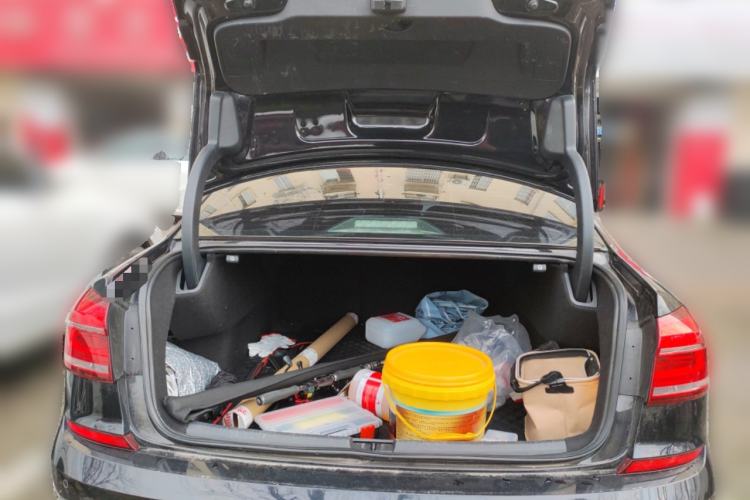 Used Volkswagen Passat 2017 330TSI DSG Luxury Edition Trunk