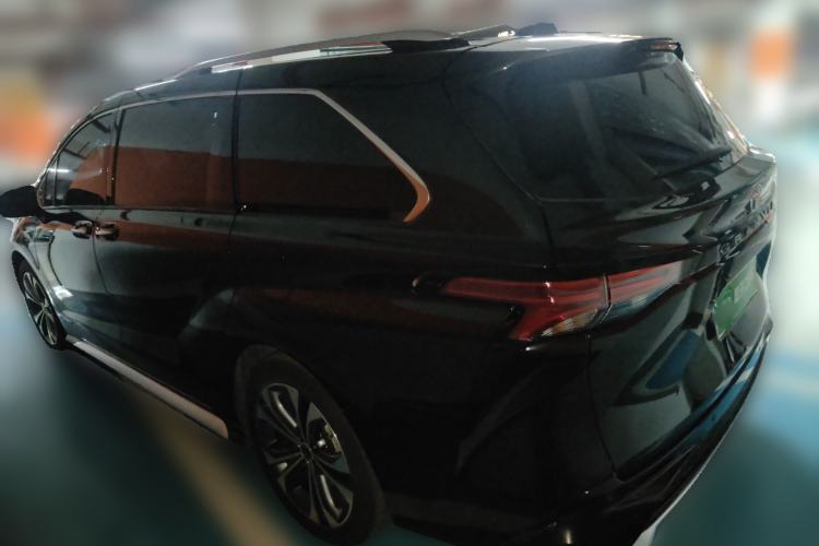 Used Toyota Granvia 2023 2.5L Hybrid Prestige PLUS Edition Rear Left 45 Deg