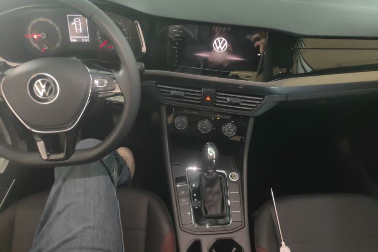 Used Volkswagen Bora 2021 1.5L Automatic Comfort Smart Connect Edition Center Console