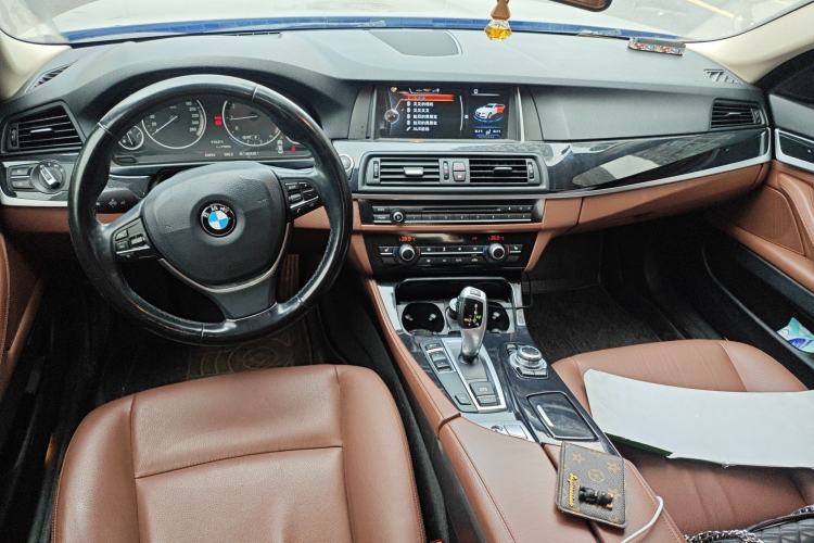 Used BMW 5 Series 2017 520Li Elegant Edition Center Console