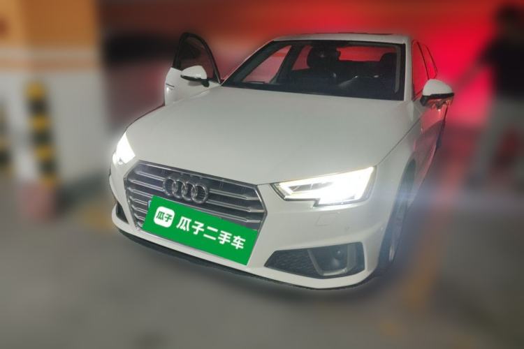 Used Audi A4L 2019 40 TFSI Fashion Edition China VI Emission Standard
