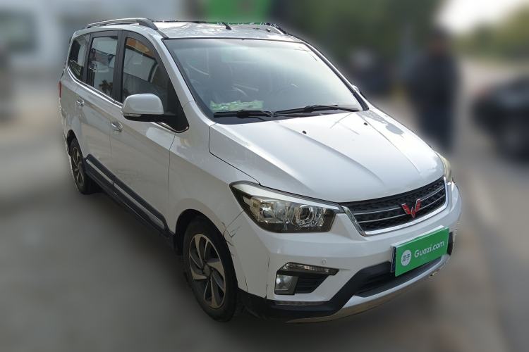 Used Wuling Hongguang 2016 1.5L S1 Deluxe Model China V-standard
