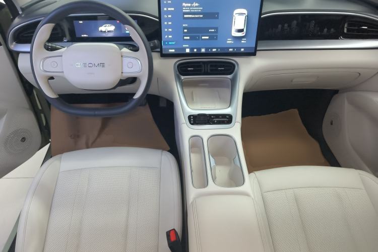 Used Geely Galaxy Geome 2025 UP 410km Exploration+ Edition
