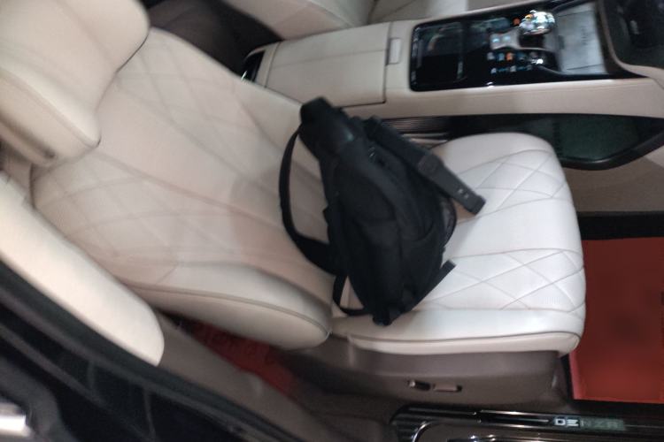 Used Denza D9 2022 DM-i 970 Four-Wheel Drive Flagship Model Right Front Seat