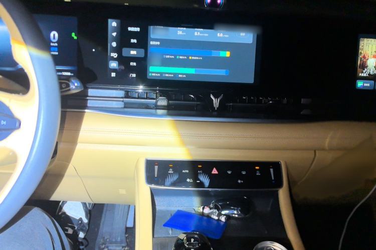 Used VOYAH Dream 2024 PHEV Ultra-Long Range Flagship Edition