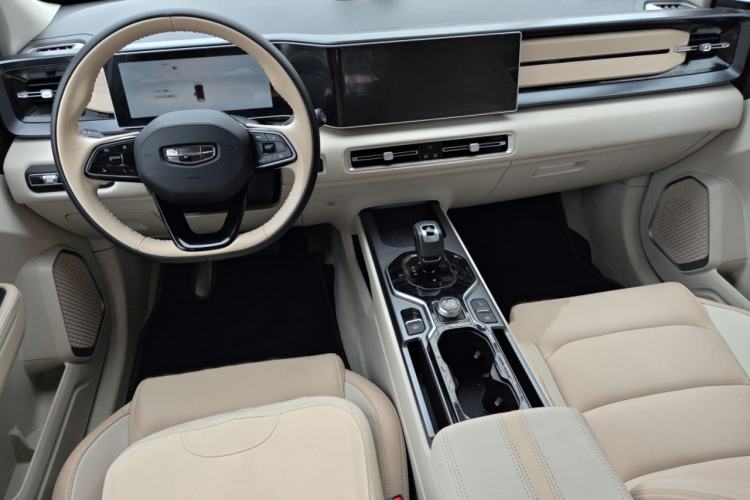 Used Geely Auto icon 2025 Linglong 1.5TD Qingcheng Edition
