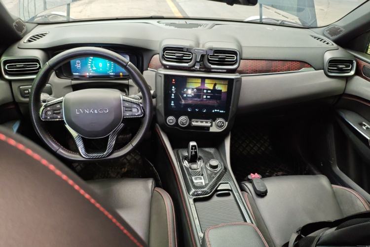 Used Lynk & Co 03 2019 1.5TD DCT Sport Edition China VI Standard Center Console