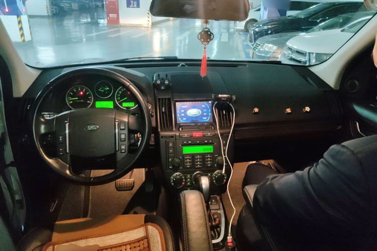 Used Land Rover Freelander 2 2012 2.0T Si4 SE Gasoline Version Center Console