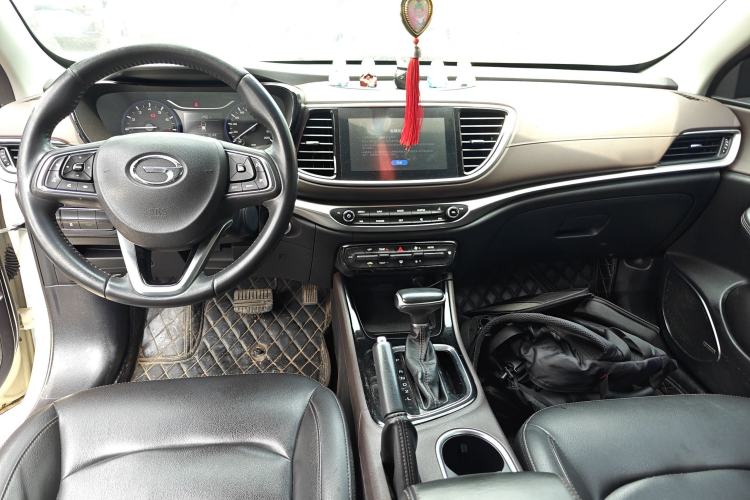 Used GAC Trumpchi GA4 2018 150N Automatic Luxury Edition Center Console