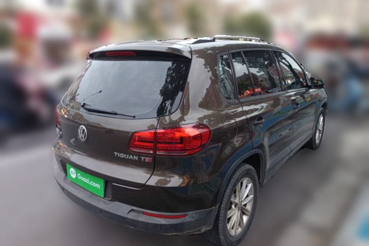Used Volkswagen Tiguan 2015 1.8TSI Manual Two-Wheel-Drive Limited Edition Rear Right 45 Deg