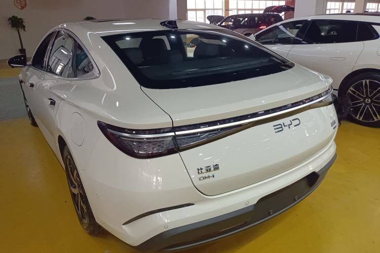 Used BYD Seal 07 DM-i 2026 DM-i 1.5T 135km Prestigious Edition Exterior 2