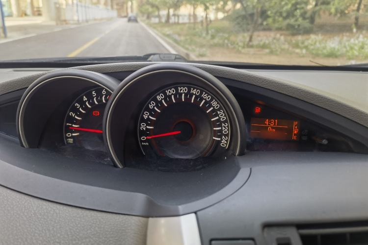 Used Toyota Verso 2014 Starlight 180E CVT Elite Edition