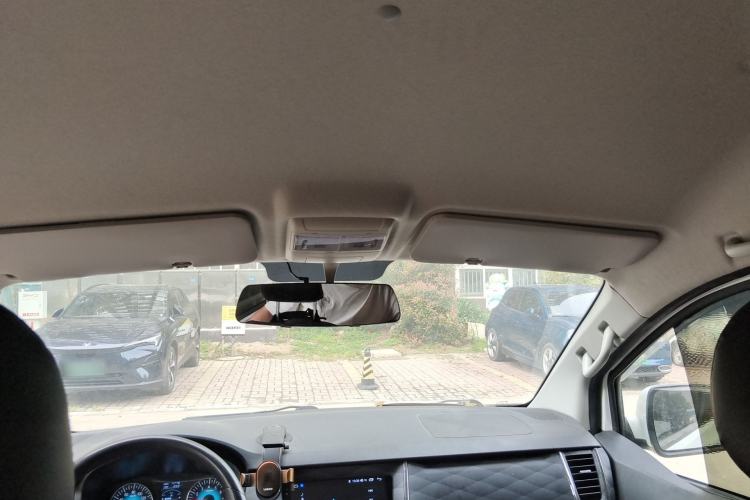 Used Jinbei Gold Hiace 2021 1.5L Passenger Vehicle Travel Lion 5-Seater Headliner