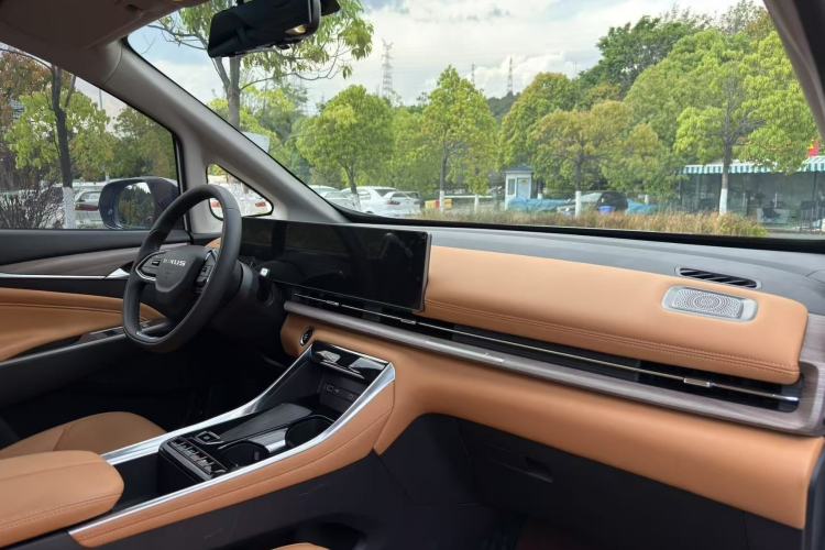 Used SAIC MAXUS G50 2025 MAX 1.5T Automatic Luxury Edition