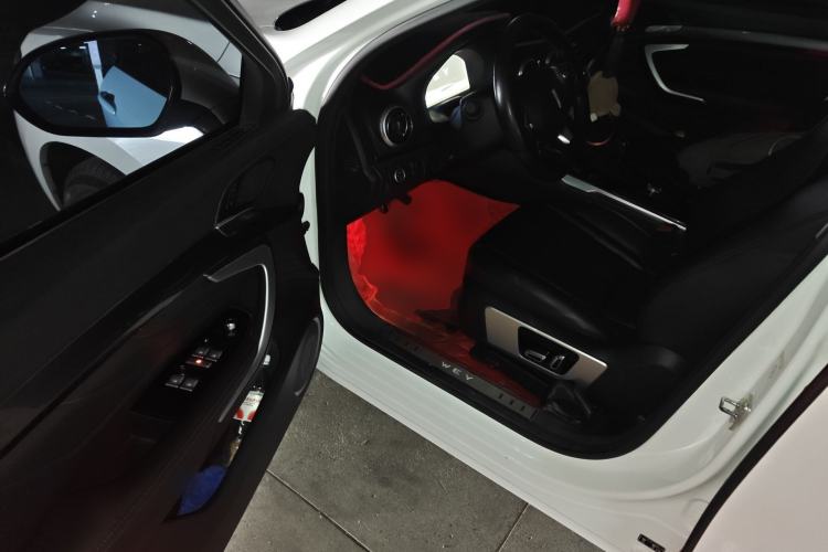 Used Wey VV7 2017 2.0T Ultra-Luxury Version
