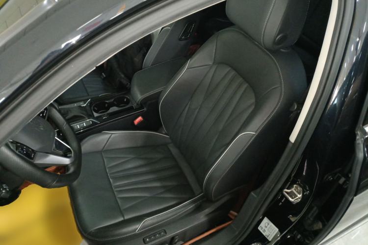 Used Volkswagen Passat 2023 Facelift 330TSI Luxury Edition