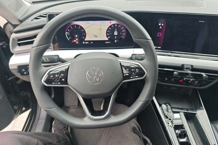 Used Volkswagen Lamando 2024 Lavida L 280TSI DSG Cool & Spicy Edition Steering Wheel