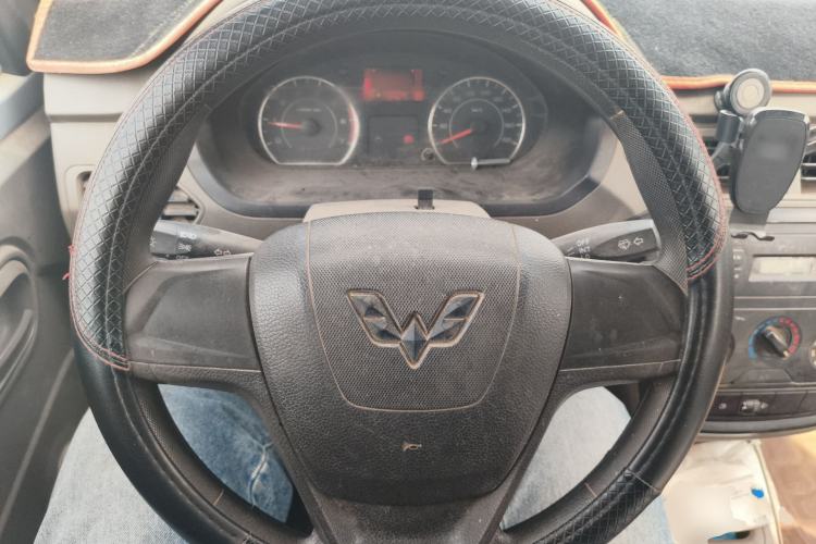 Used Wuling Zhiguang V 2017 1.2L Base Version LMH Steering Wheel