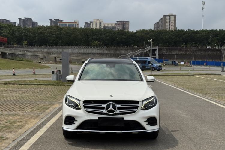 Used Mercedes-Benz GLC 2017 GLC 260 4MATIC Luxury Model
