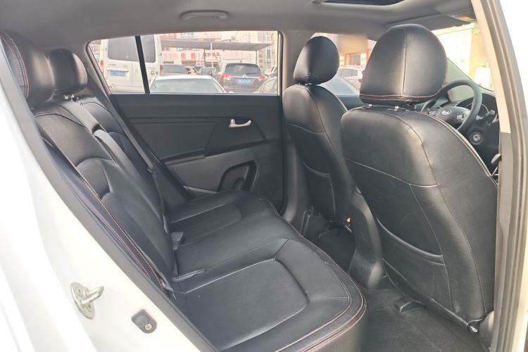 Used Kia Sportage R 2016 2.0L Automatic Two-Wheel Drive GL Interior 2